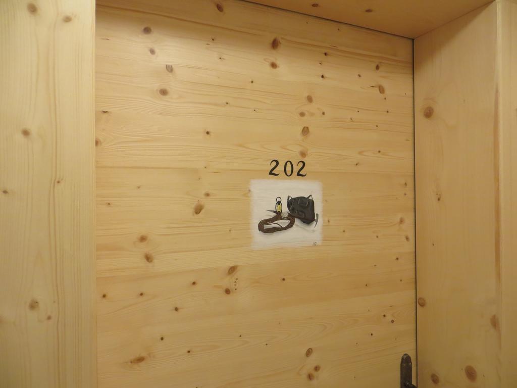 Olimpic Hostel Скилпарио Екстериор снимка