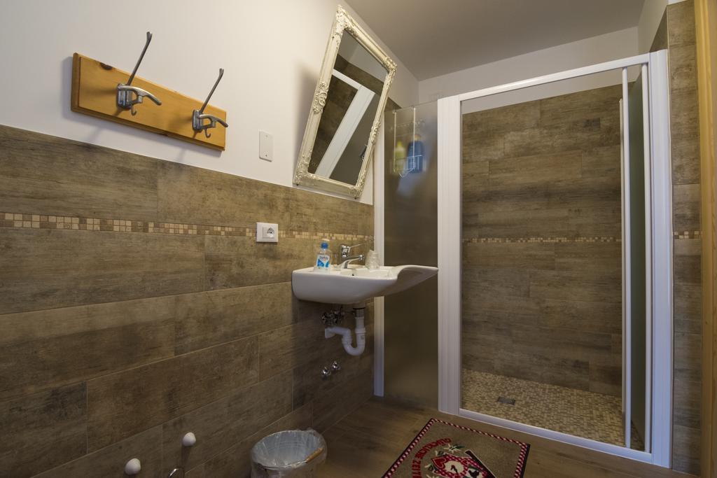 Olimpic Hostel Скилпарио Екстериор снимка