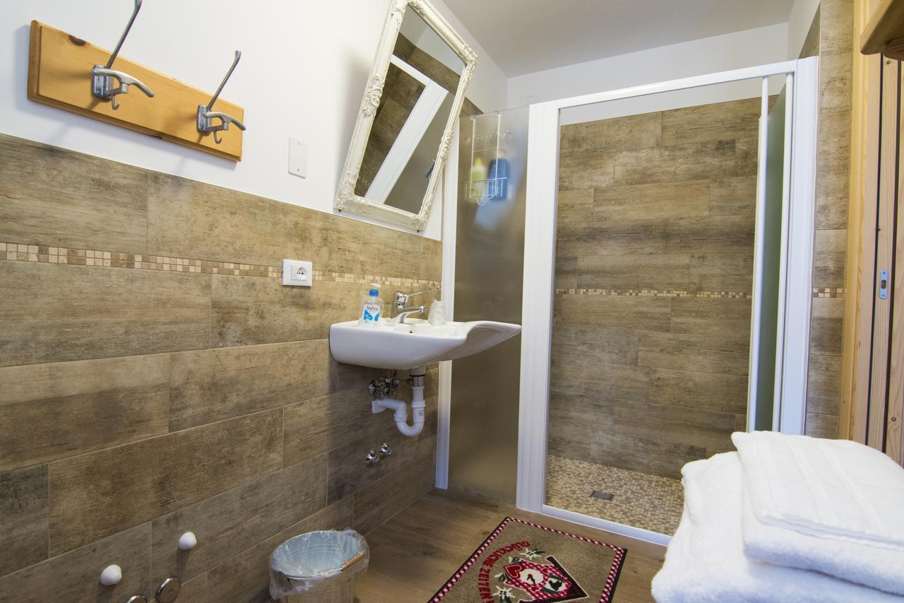 Olimpic Hostel Скилпарио Екстериор снимка